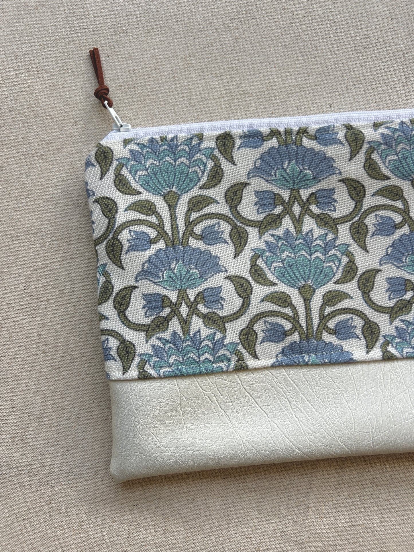 the SEAWEED pencil case